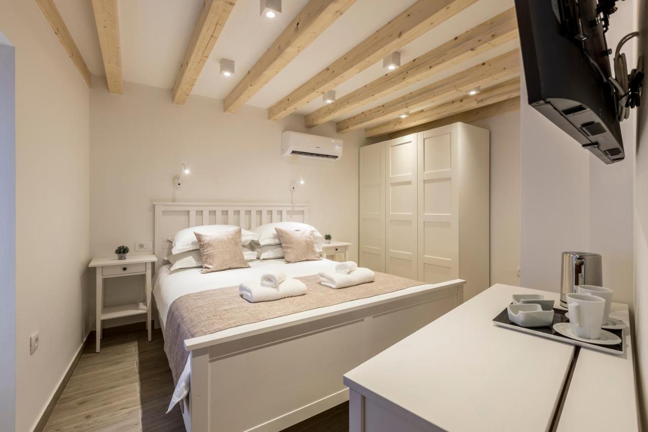 Cosmijeva Luxury Rooms Split Extérieur photo